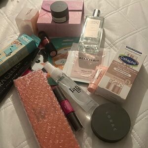 Bundle of good stuff worth over 100 dollars!